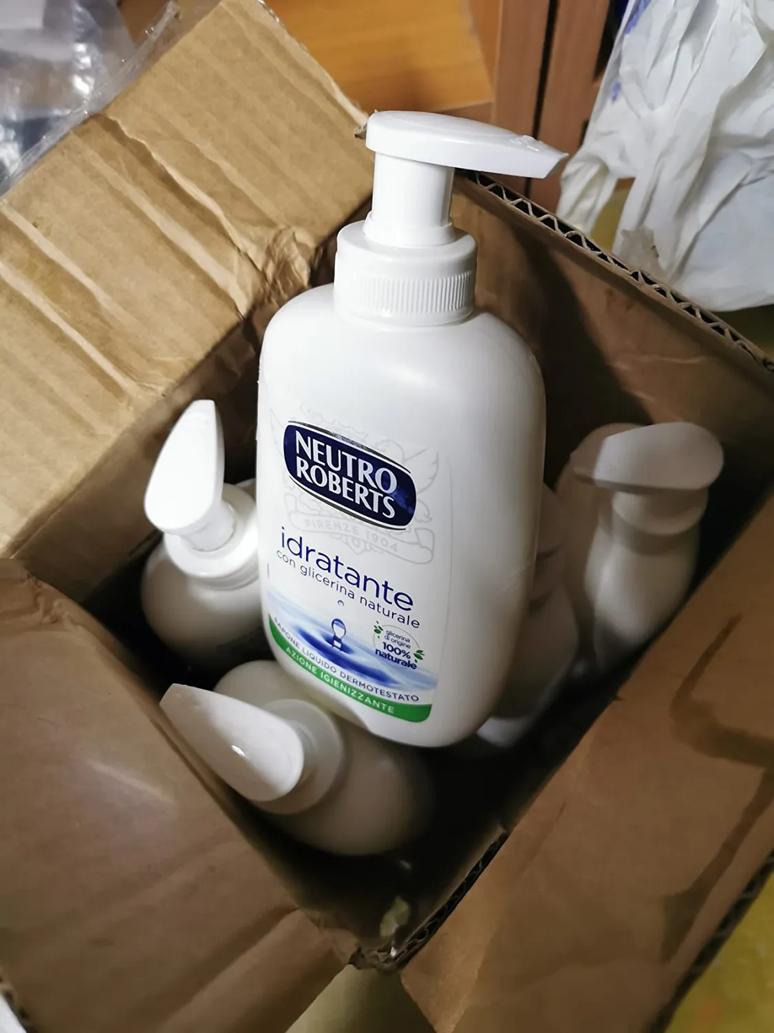 Neutro Roberts Sapone Liquido Mani 6x200 ml glicerina