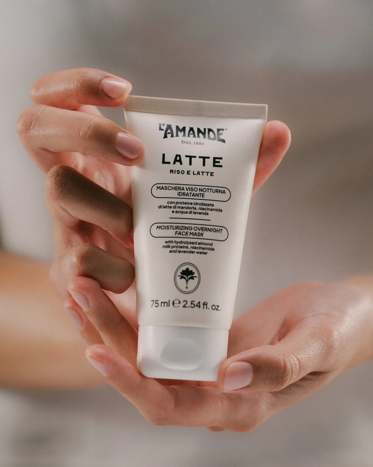 L'Amande Enfant Latte Maschera Viso Notturna Idratante