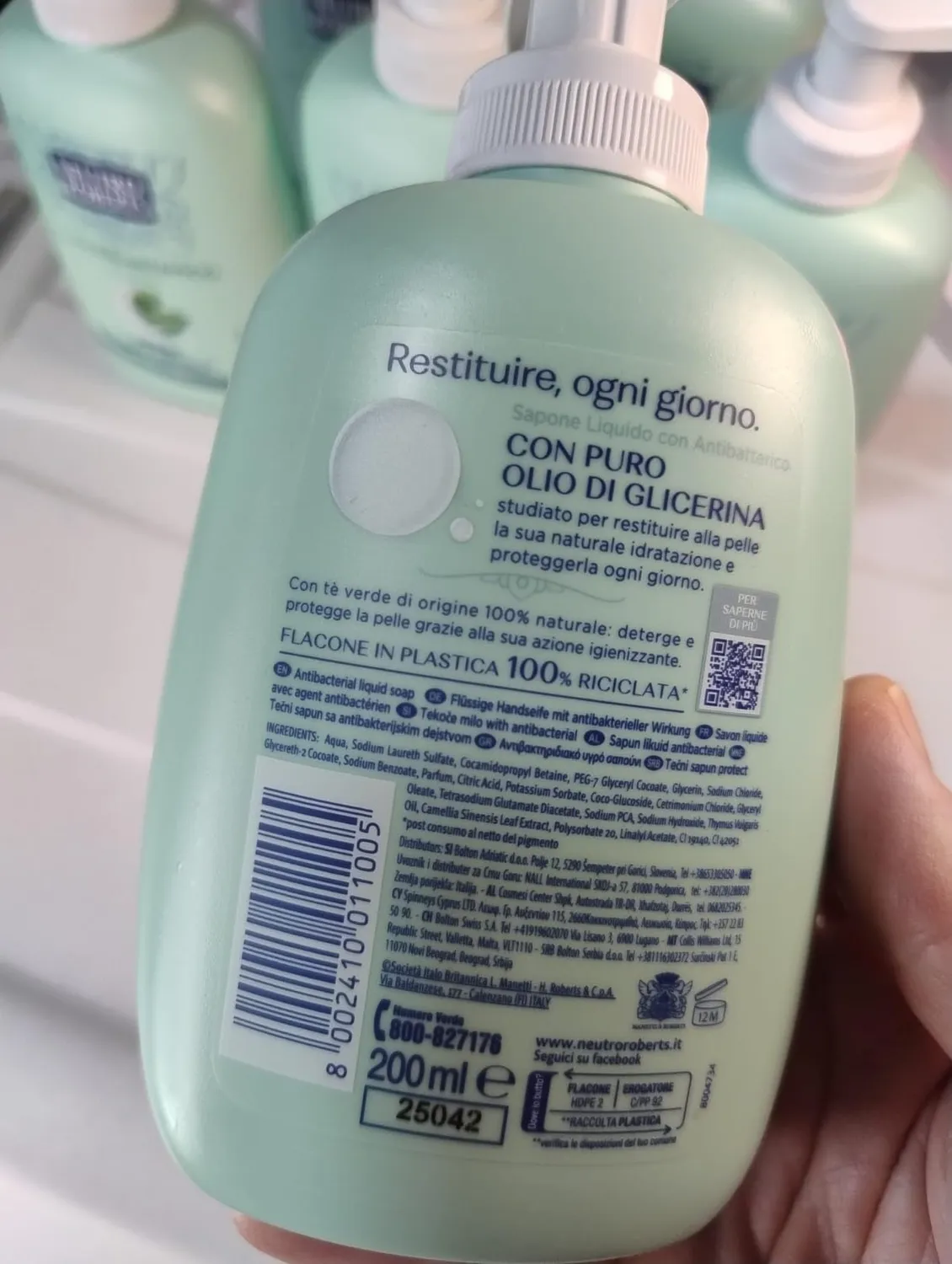 Neutro Roberts Antibatterico Sapone Liquido 6x200 ml Te Verde