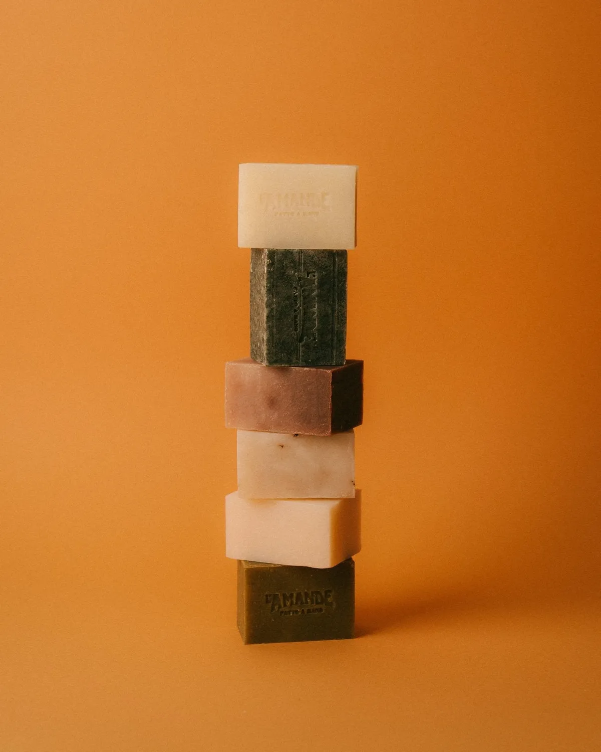 L'Amande Enfant sapone artigianale mandorla corpo